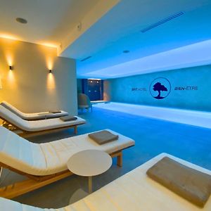 Brit Hotel Piscine & Spa - Fougeres